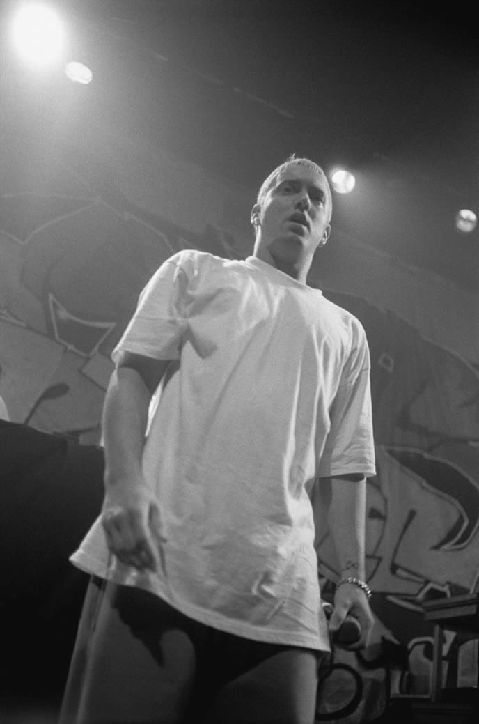 Eminem-06-mika